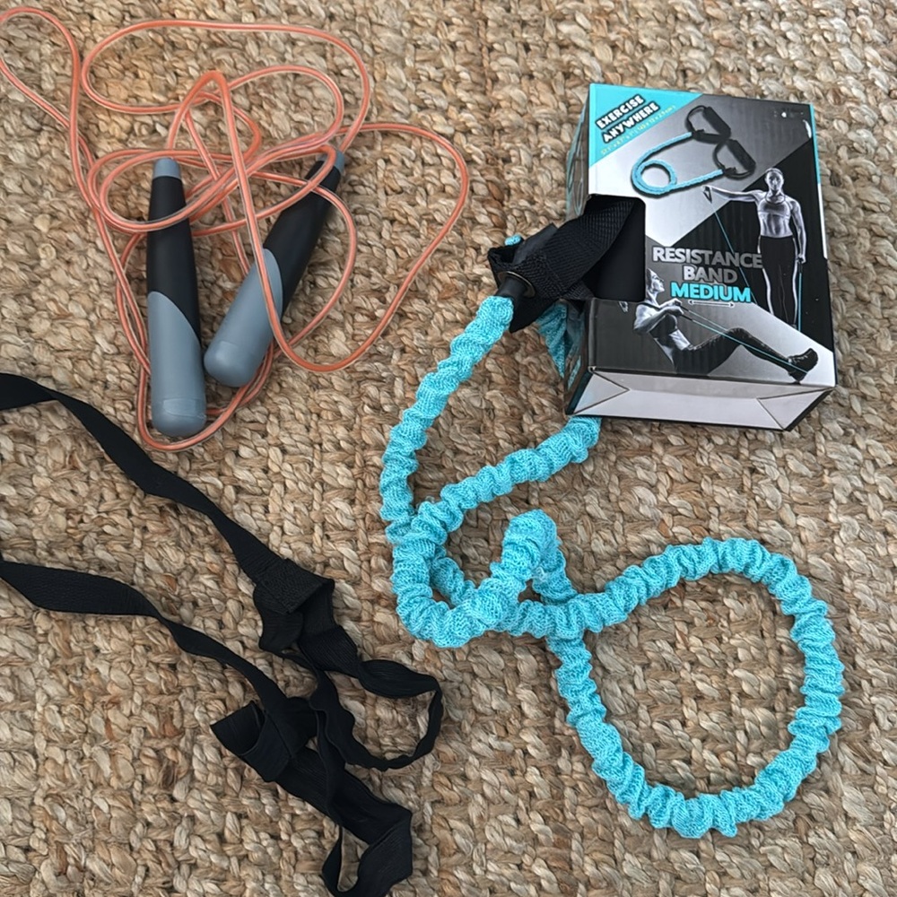 FITNESS BUNDLE yoga mat holder, jump rope, resistance band,